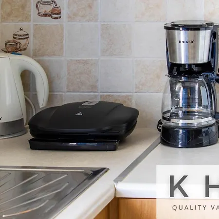 Sea View Retreat In Agios Konstantinos! 아파트 Dhavgáta