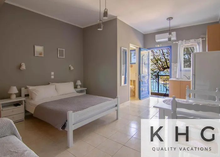 Sea View Retreat In Agios Konstantinos!