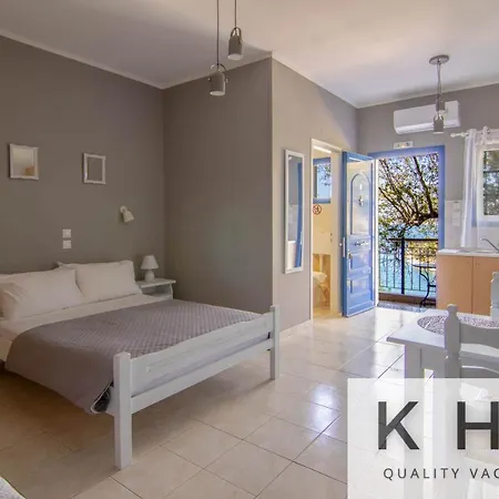 Sea View Retreat In Agios Konstantinos!