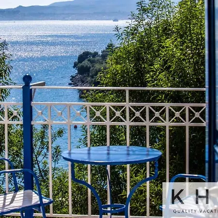 Three Flats, With Sea View, One Loft And Two With Sea View! Dhavgáta