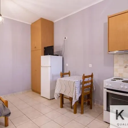 Three Flats, With Sea View, One Loft And Two With Sea View! Dhavgáta