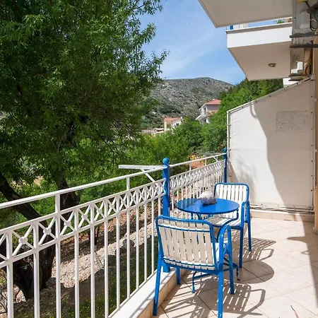 Three Flats, With Sea View, One Loft And Two Studios With Sea View! Dhavgata